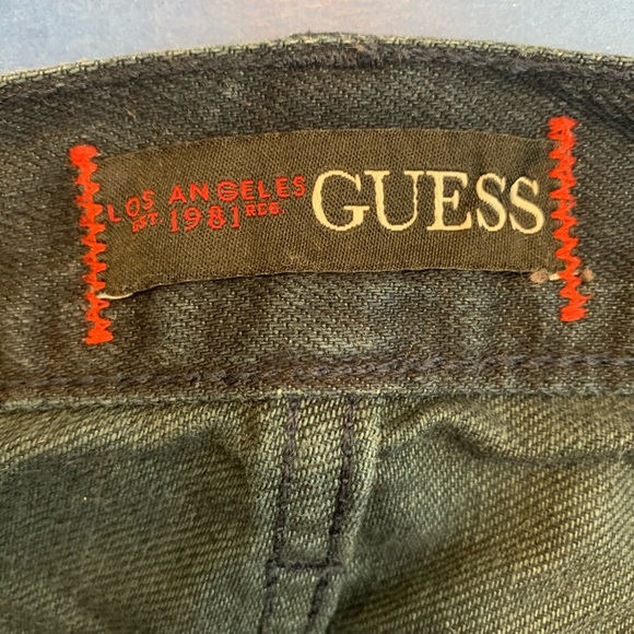 Selling this nice pair of Blue Guess shorts - Picture 4 of 5